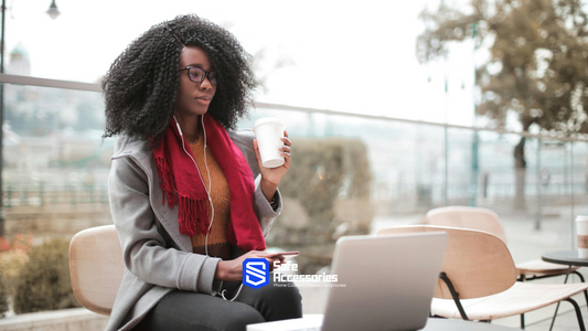 Tech Meets Fashion: Trendy Blue Light Filter Glasses for Everyday Use
