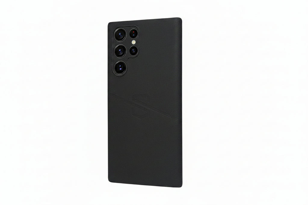 Black phone case with 'SAFE-CASE' branding on a white background