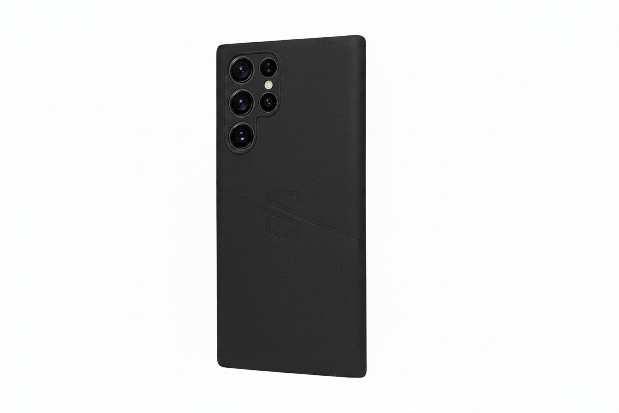Black phone case with 'SAFE-CASE' branding on a white background